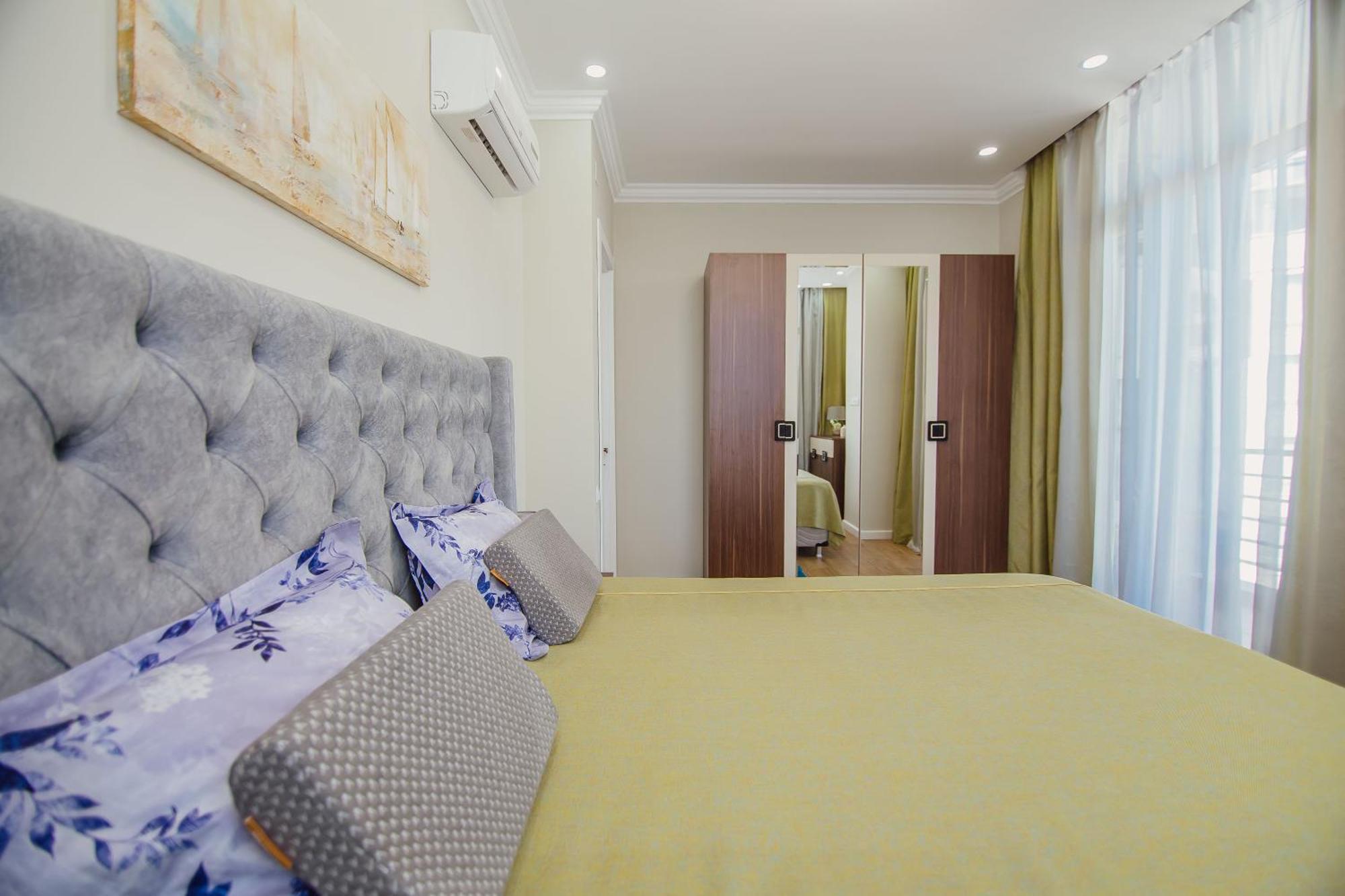 Happy Apartments Batumi Exterior photo